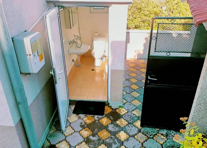 нouse With Cute Little Yard Appartement