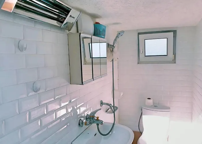 нouse With Cute Little Yard Appartement *