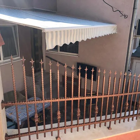 нouse With Cute Little Yard Plowdiw