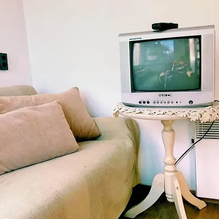 нouse With Cute Little Yard Apartment Plowdiw