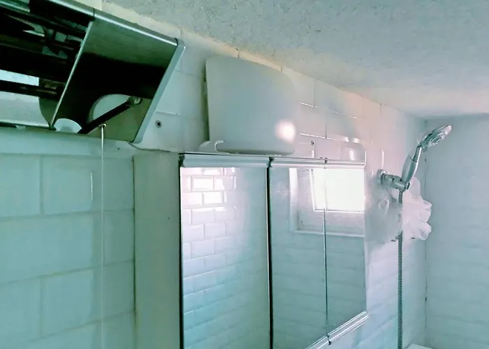 Apartment нouse With Cute Little Yard *